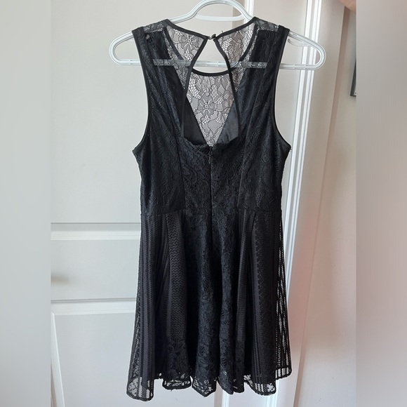 BCBGeneration Black Lace Mini Dress, Size 2 - Picture 4 of 6